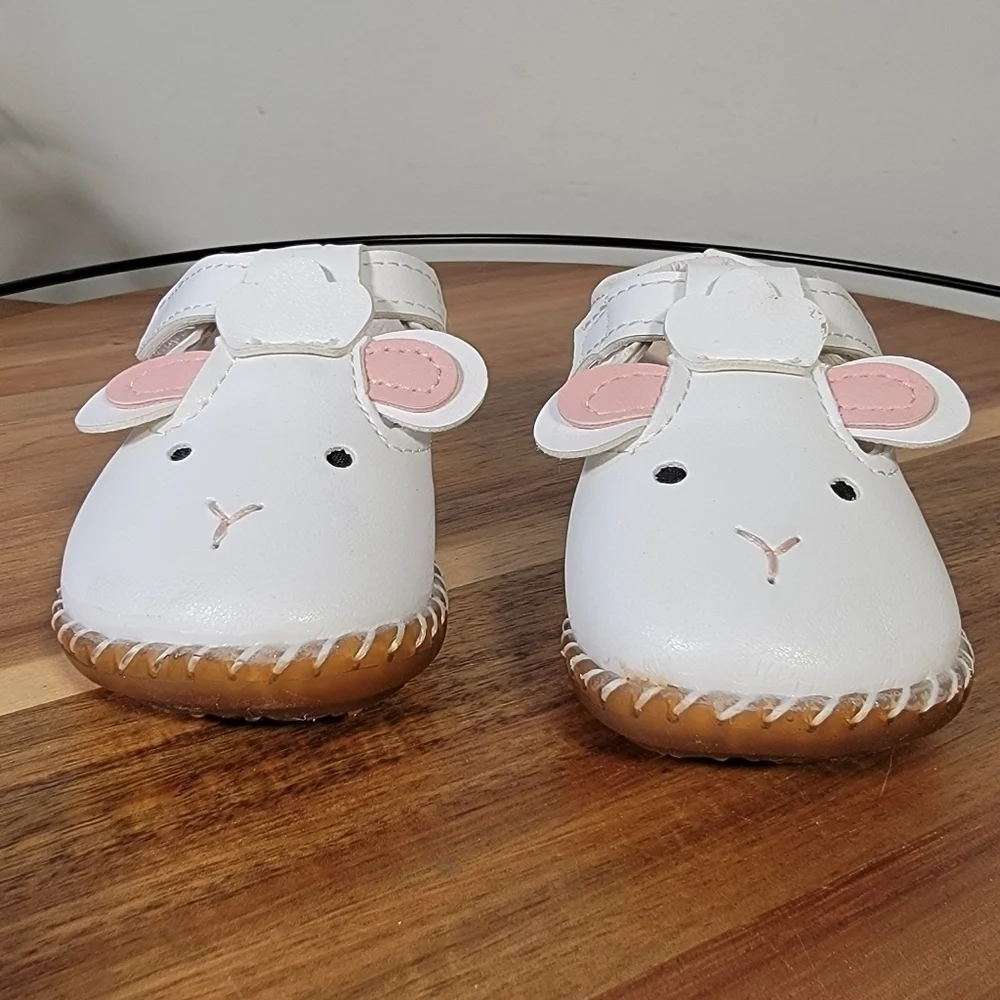 Mai Do Duo white Bunny Rabbit Baby Shoes First Walker Non Slip Size 15 / 7-8 mo.